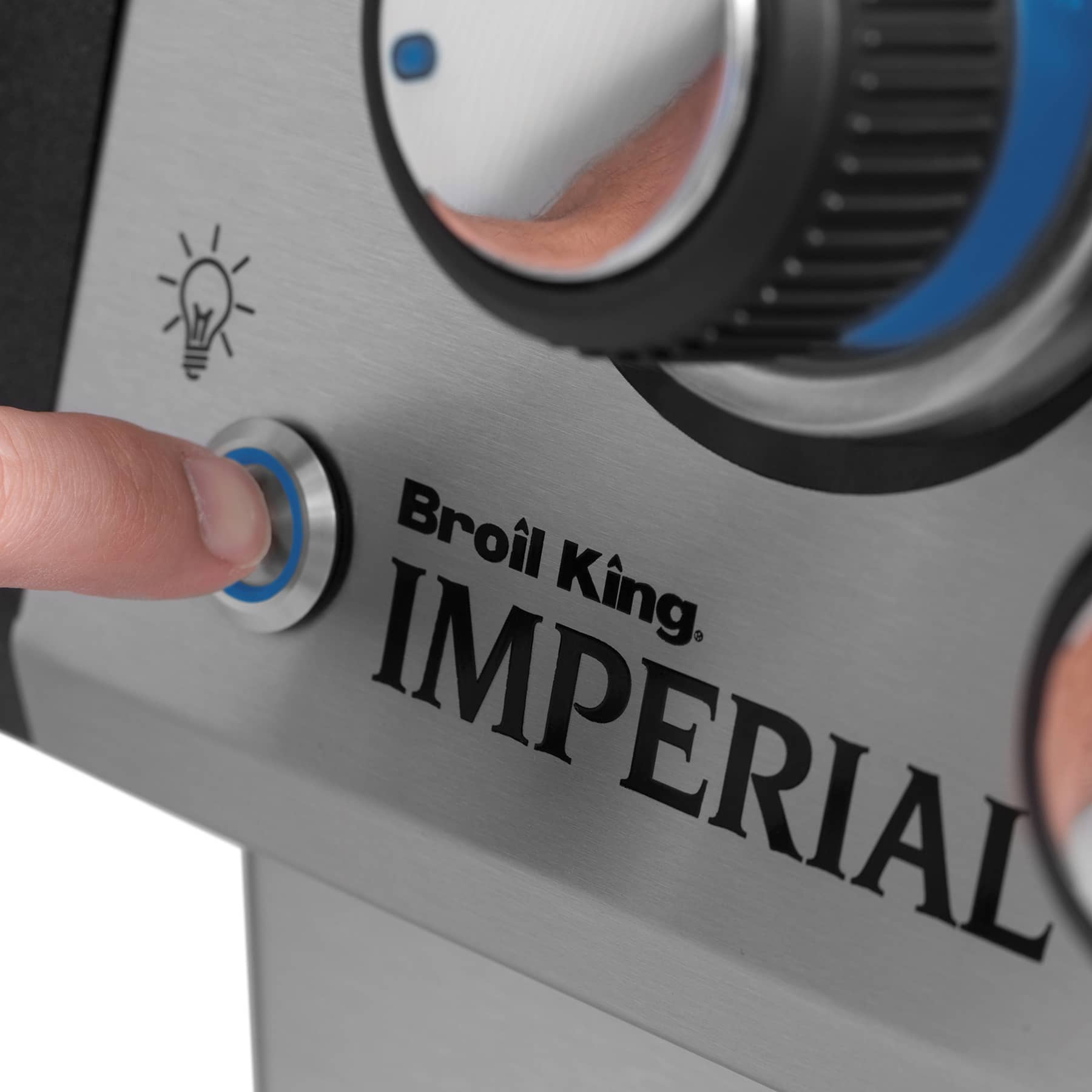 Broil King® IMPERIAL™ 690 Black